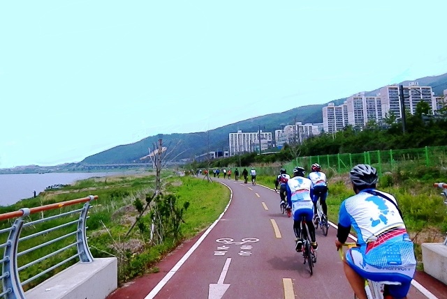 ヴィーナストラベル下関営業所 韓国サイクリングツアー